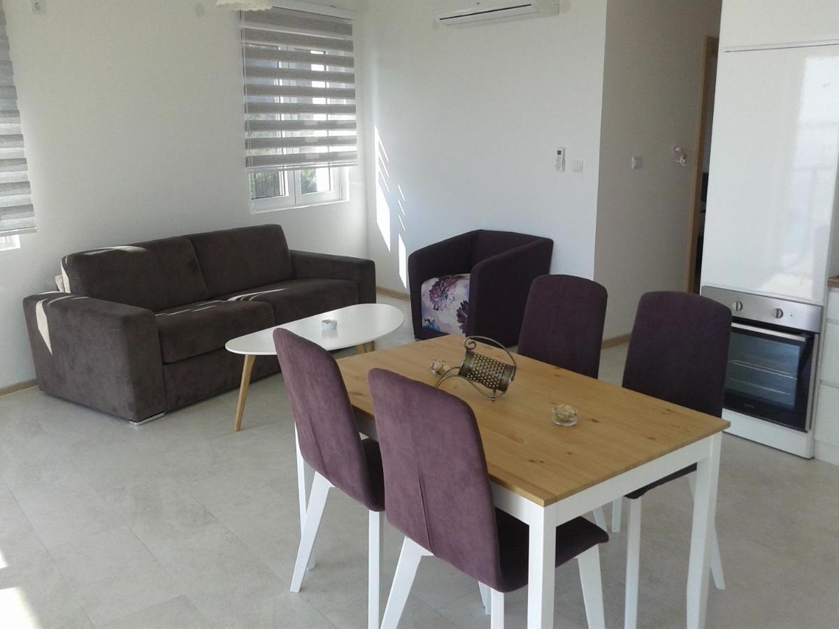 Apartments Odiva Luštica Kültér fotó