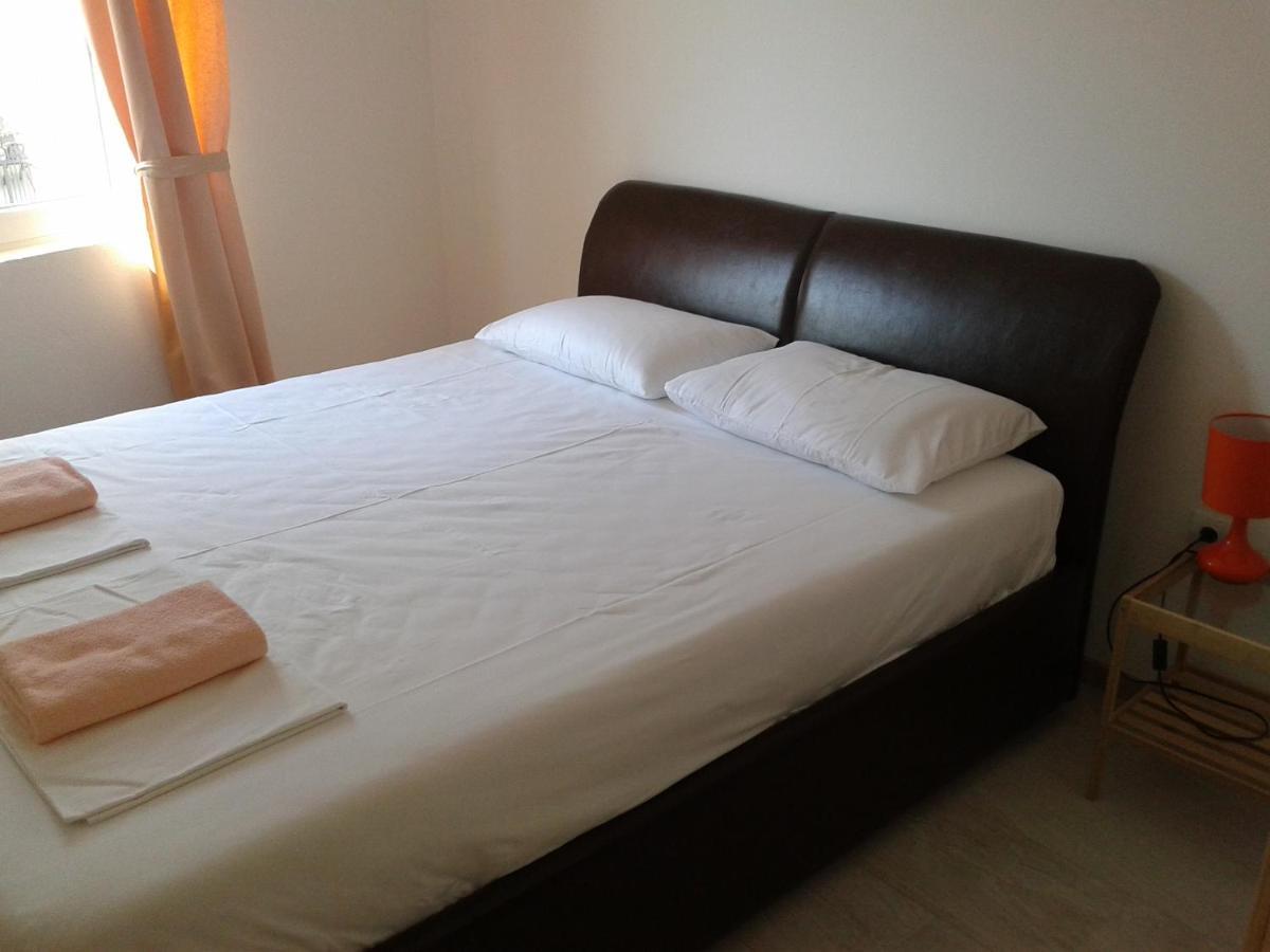Apartments Odiva Luštica Kültér fotó