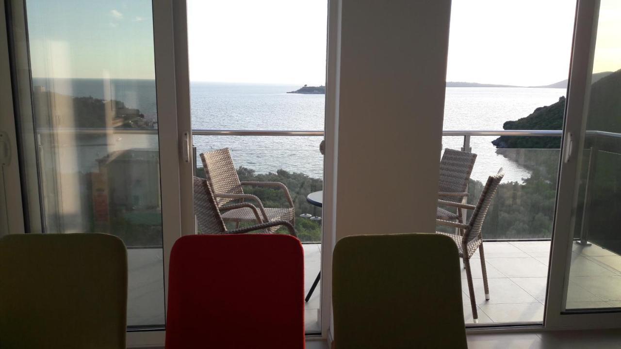 Apartments Odiva Luštica Kültér fotó