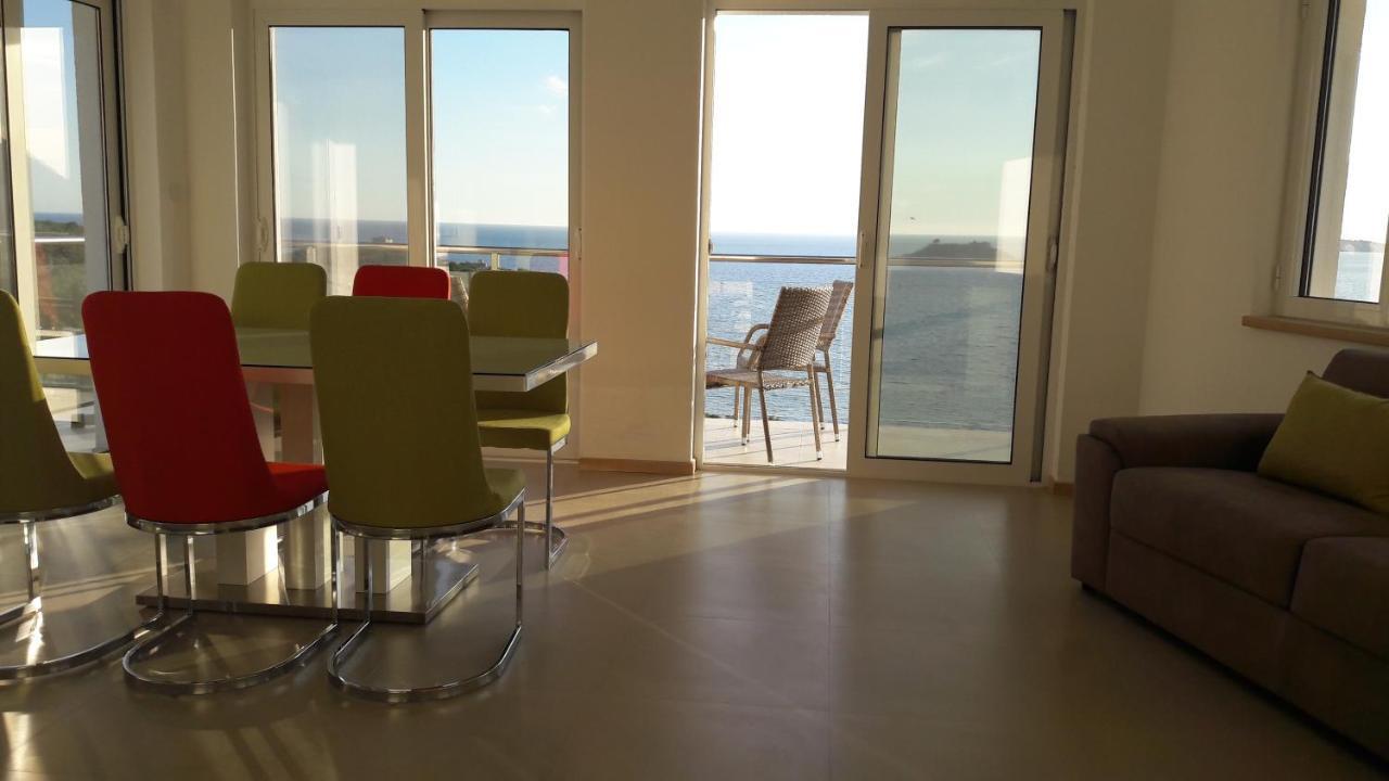 Apartments Odiva Luštica Kültér fotó
